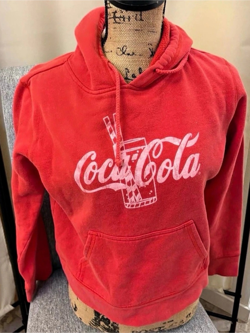 Coca-Cola Mesh T-Shirt Red Graphic Hoodie Size XL()? Fits like medium